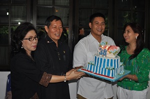 Pejabat Pemkot Manado 'Serbu' Kediaman Mangindaan